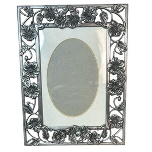 DAX Pewter Floral Metal Picture Frame 4x6‎ Oval Mat Elegant Vintage Style